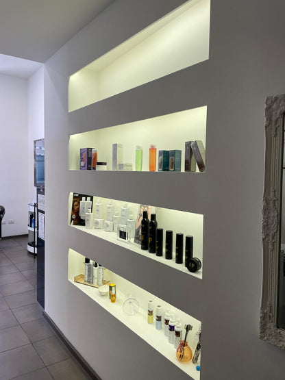 About You Como - Luxurious Hair Salon Steps from Lake Como