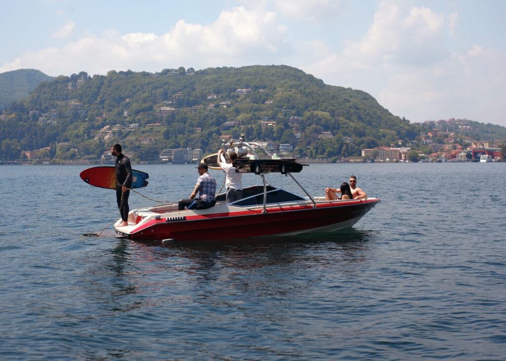 Lake Como boat Tour with Wakeboard or Wakesurf activity | Youareincomo